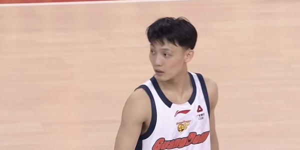 皇冠体育登录入口-终于来了！广东队迎来“新锋线王炸”，朱芳雨拒绝更换外援？